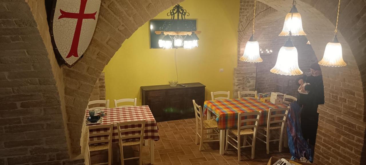 I Templari - Affittacamere Castignano المظهر الخارجي الصورة